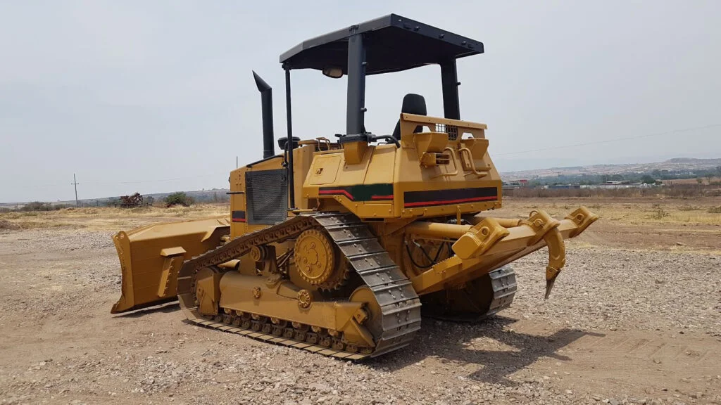 D4H CAT bulldozer