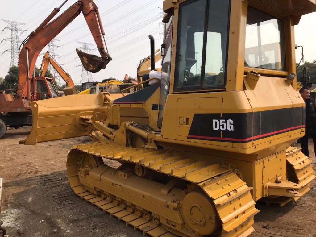 d5G Cat bulldozer