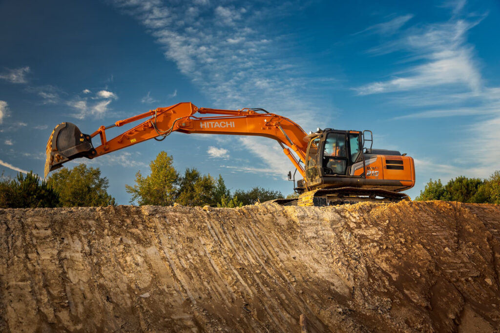 hitachi con urea tier 4