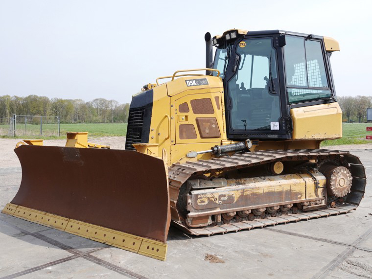 D5K2 CAt bulldozer