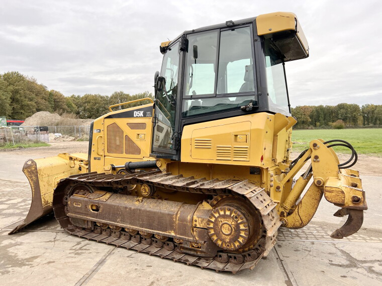 D5K cat bulldozer