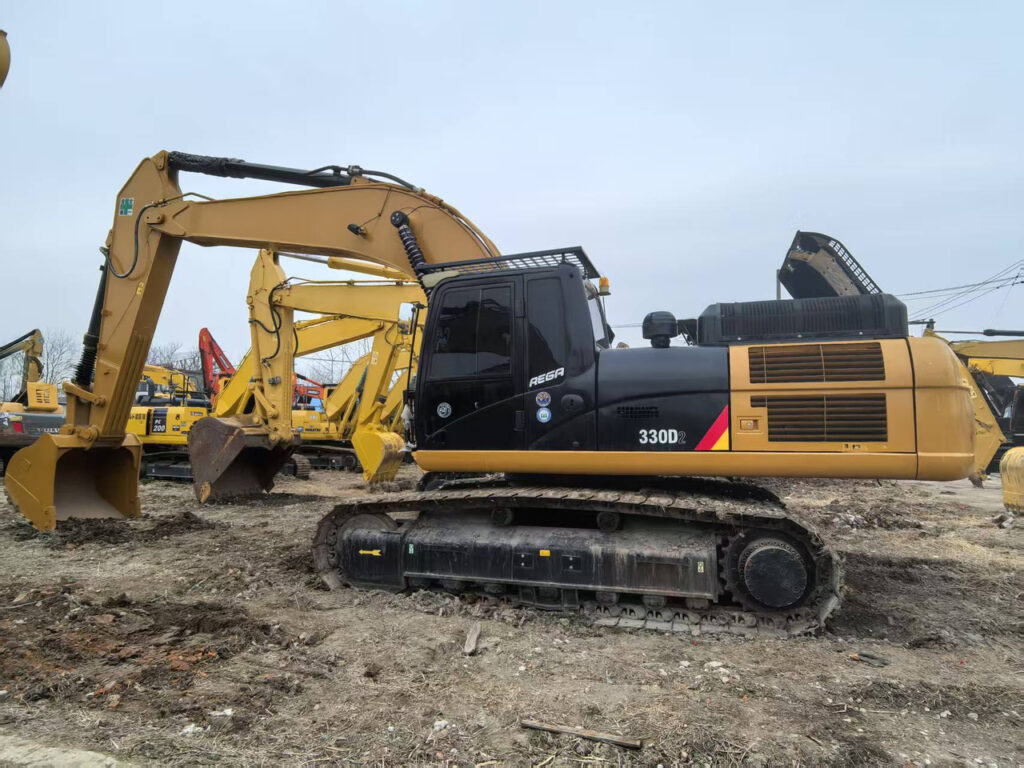 excavadora cat 330d2