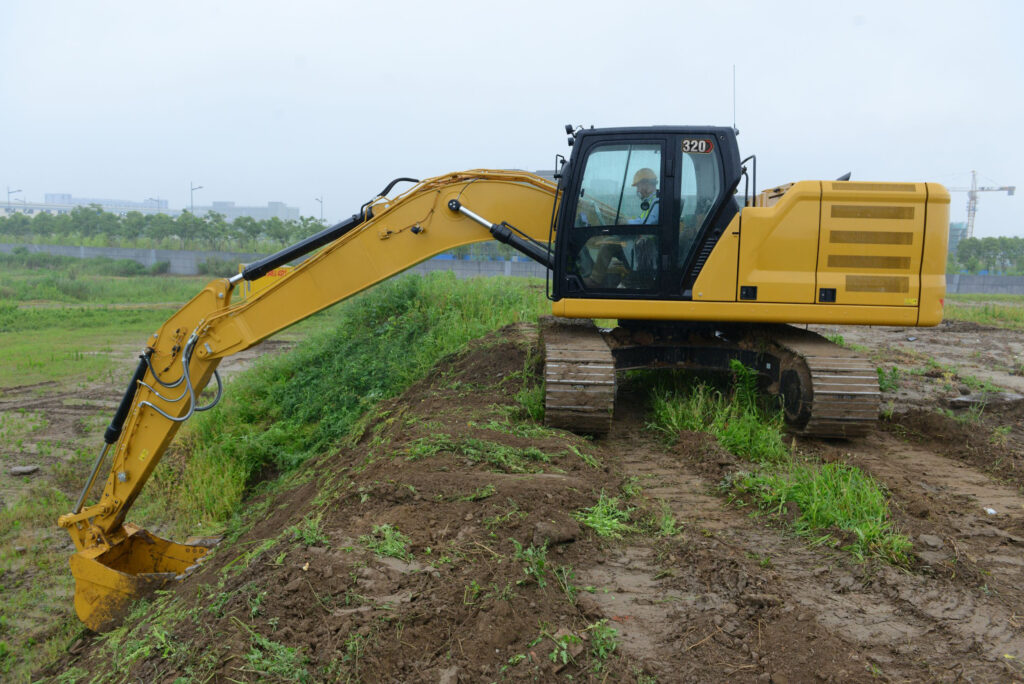 excavadora cat 320