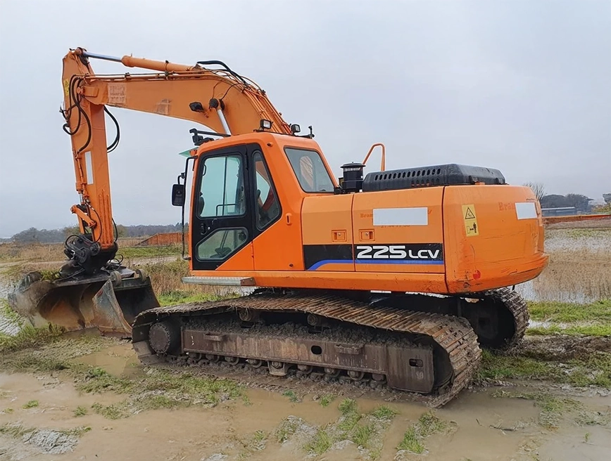 excavadora doosan 225lcv