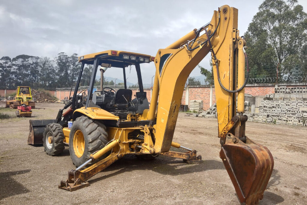 retrocargador cat 426c