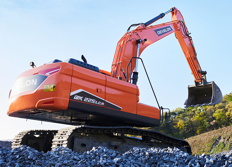 escavadora doosan dx225lca