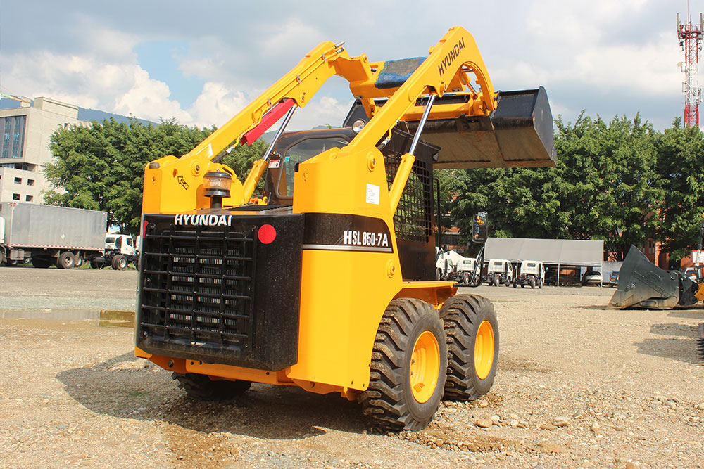 minicargador hyundai HSL850-7A