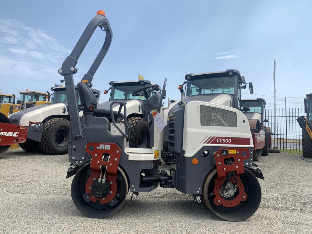 compactador dynapac cc900