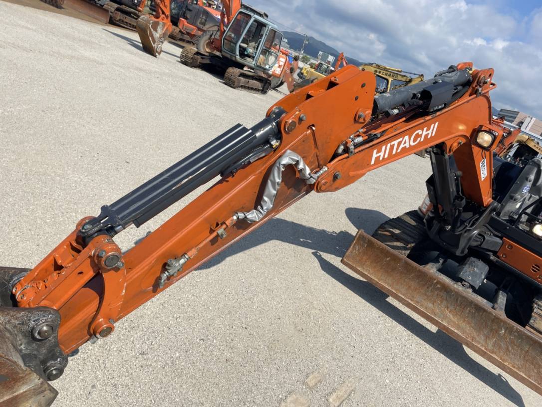 Maquinaria pesada usada Excavadora Hitachi ZX40U-5B SN X2087 (1)