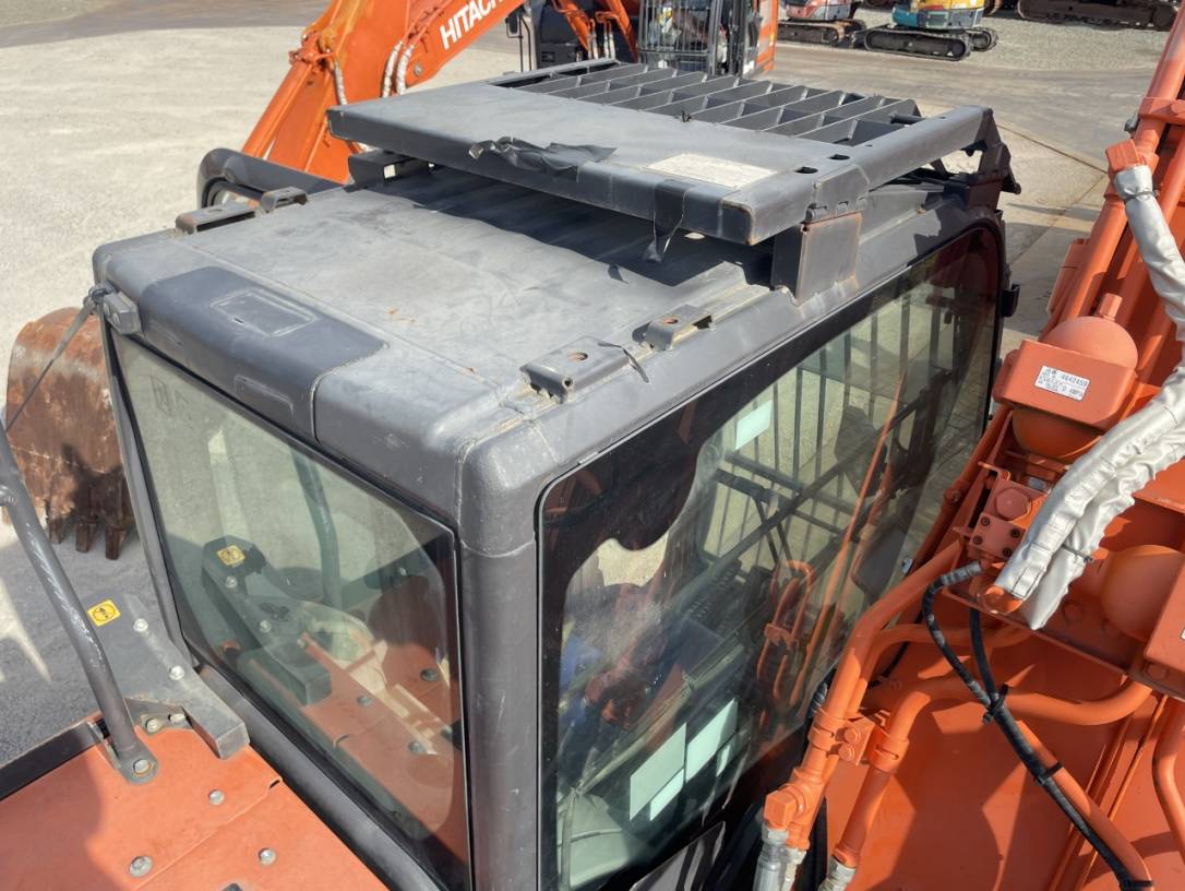 Maquinaria pesada usada Excavadora HItachi ZX210K-6 SN X00902 (1)