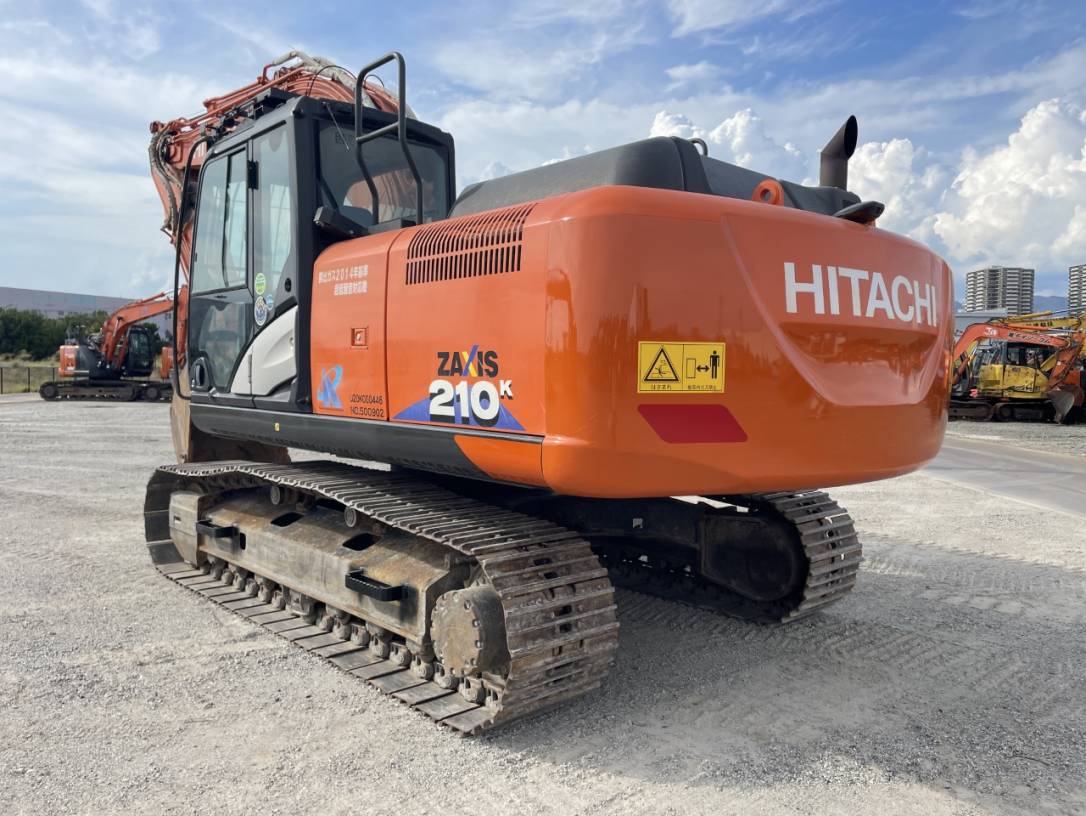 Maquinaria pesada usada Excavadora HItachi ZX210K-6 SN X00902 (1)