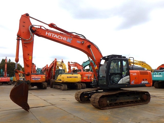Maquinaria pesada usada Excavadora Hitachi ZX200-6 SN X02227 (73)