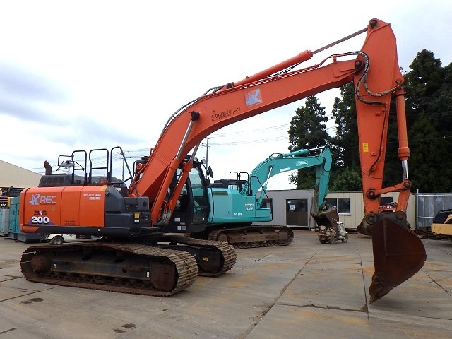 Maquinaria pesada usada Excavadora Hitachi ZX200-6 SN X02227 (73)