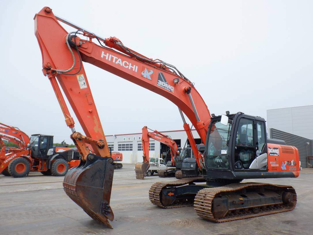 Maquinaria pesada usada excavadora Hitachi ZX200X SN X 05759 (1)