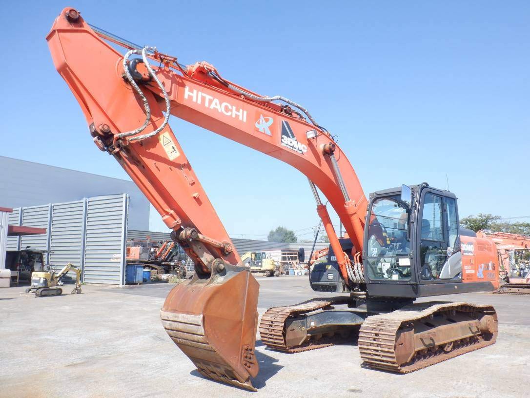 maquinaria pesada usada excavadora Hitachi ZX200X-5 SN X05452 (1)