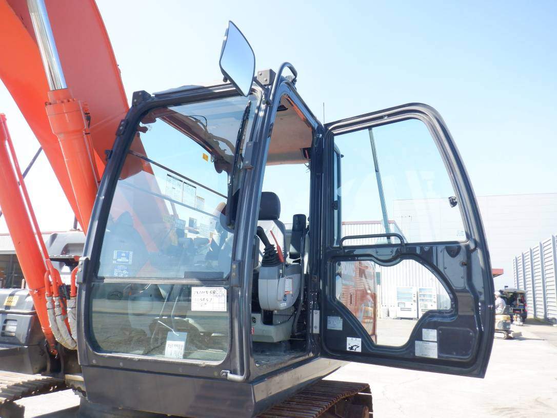 maquinaria pesada usada excavadora Hitachi ZX200X-5 SN X05452