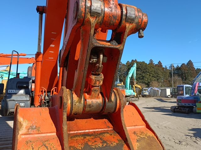 EXCAVADORA HITACHI ZX200-5B SN X03466