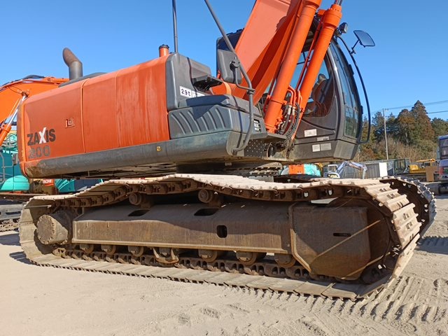 EXCAVADORA HITACHI ZX200-5B SN X03466