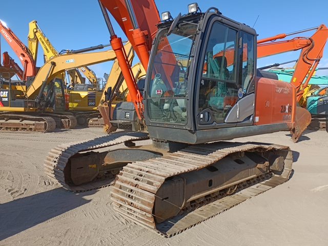 EXCAVADORA HITACHI ZX200-5B SN X03466
