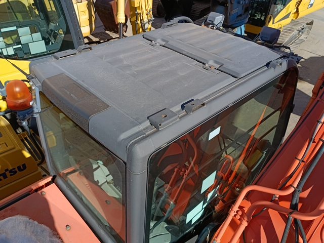 EXCAVADORA HITACHI ZX200-5B SN X03466