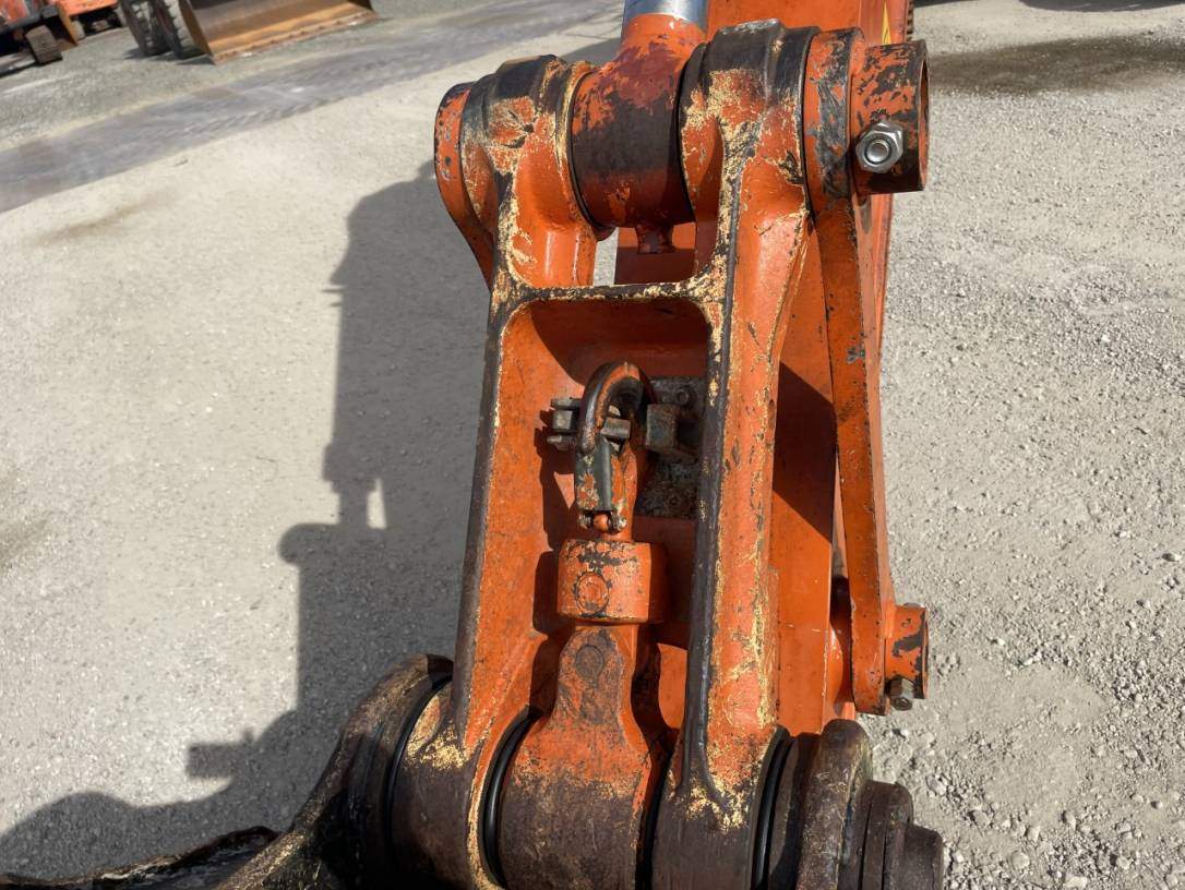 EXCAVADORA HITACHI ZX200-6 SN X11115