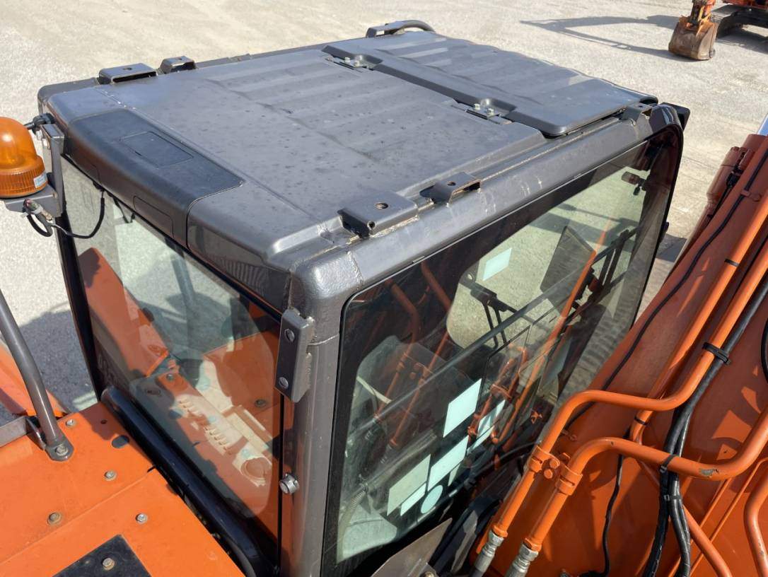 EXCAVADORA HITACHI ZX200-6 SN X11115
