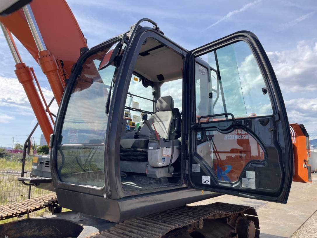 EXCAVADORA HITACHI ZX200-6 SN X11115