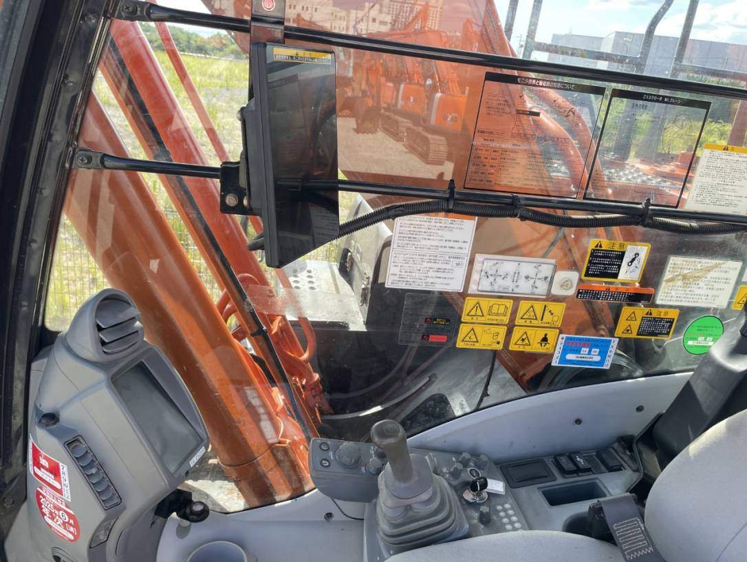 EXCAVADORA HITACHI ZX200-6 SN X11115