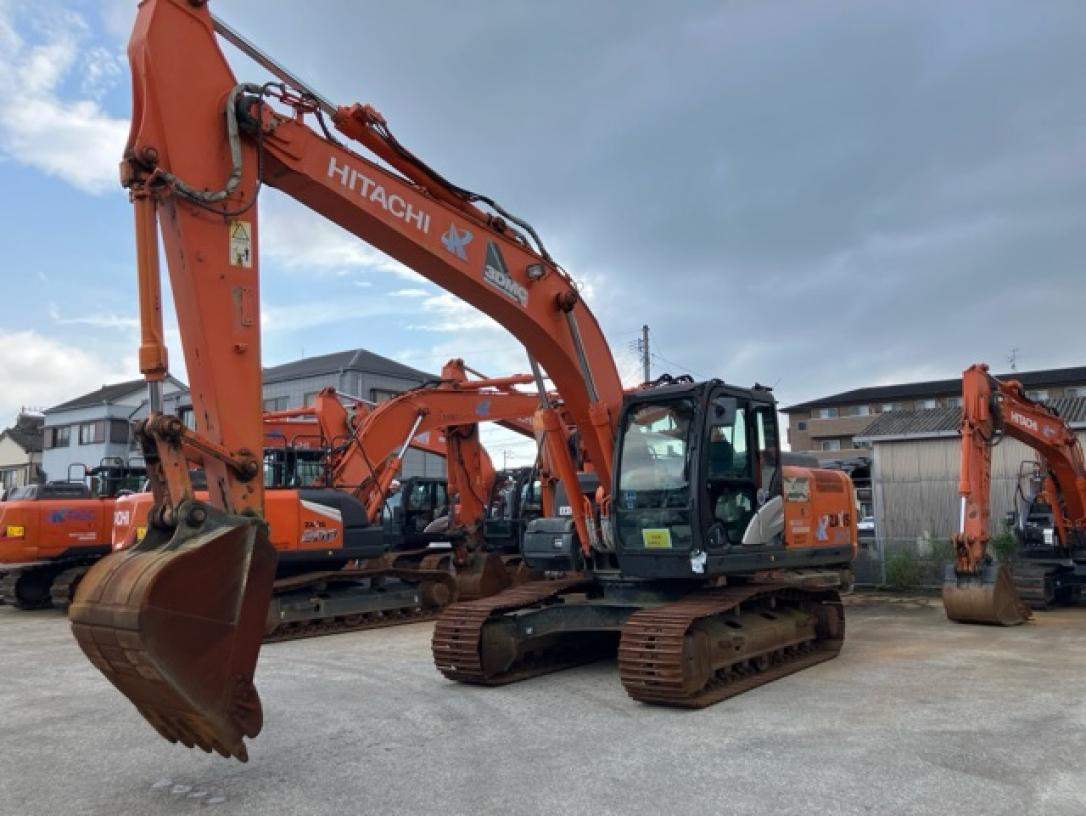 EXCAVADORA HITACHI ZX200X-5B SN X05517