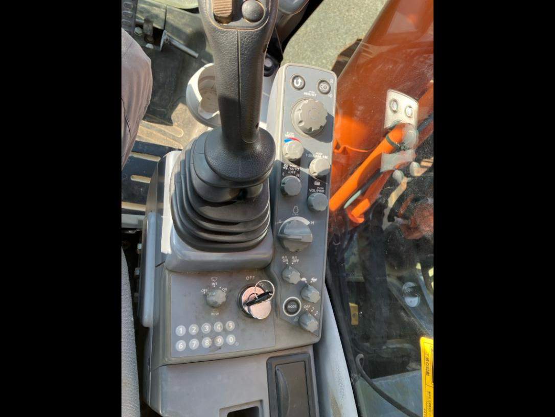 EXCAVADORA HITACHI ZX200X-5B SN X06710