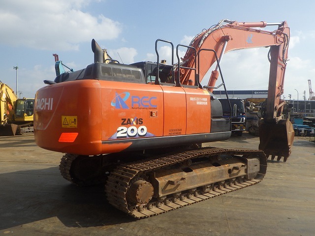 EXCAVADORA HITACHI ZX200-6 SN X09606