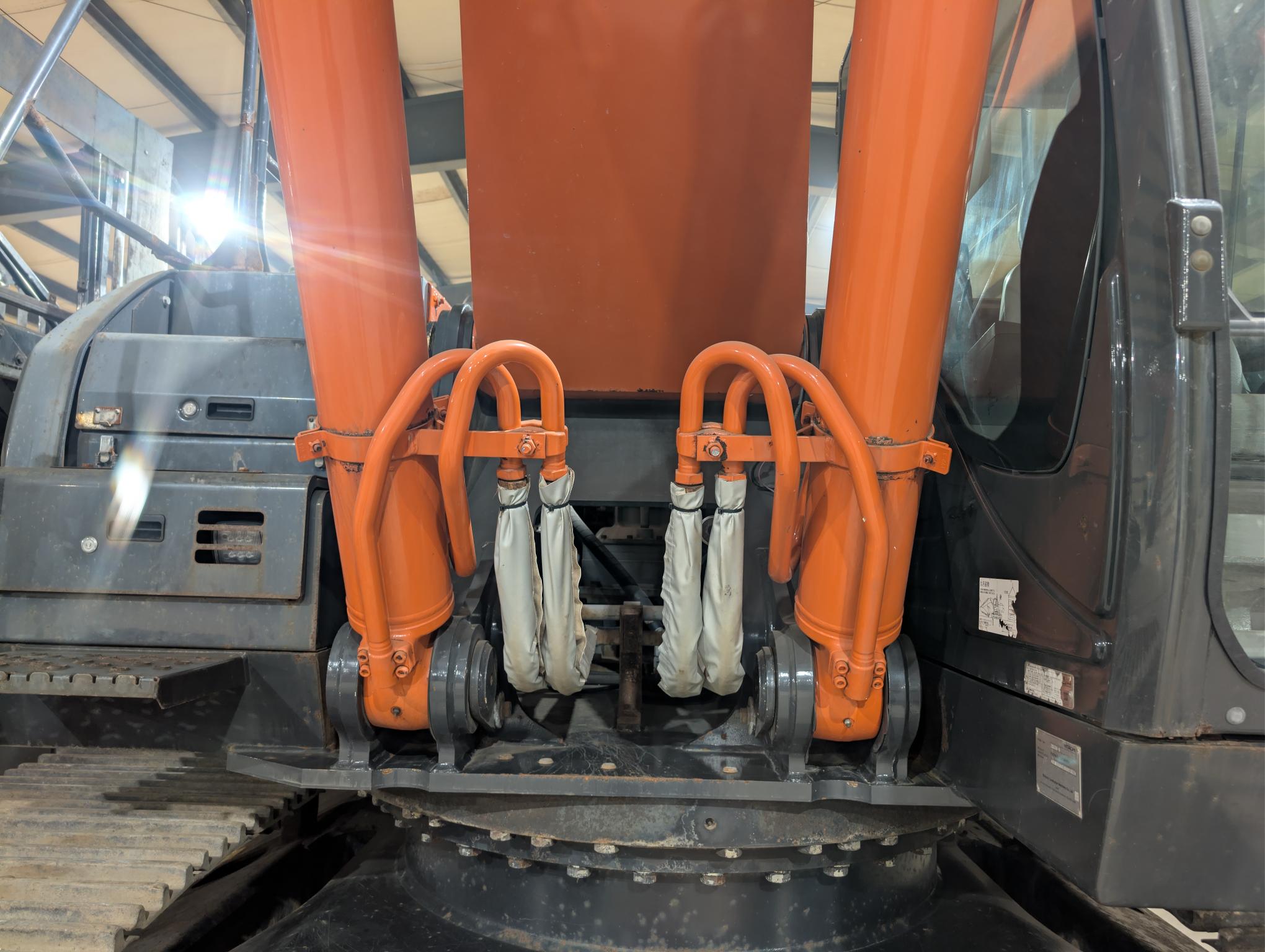 EXCAVADORA HITACHI ZX330-6 SN X1357
