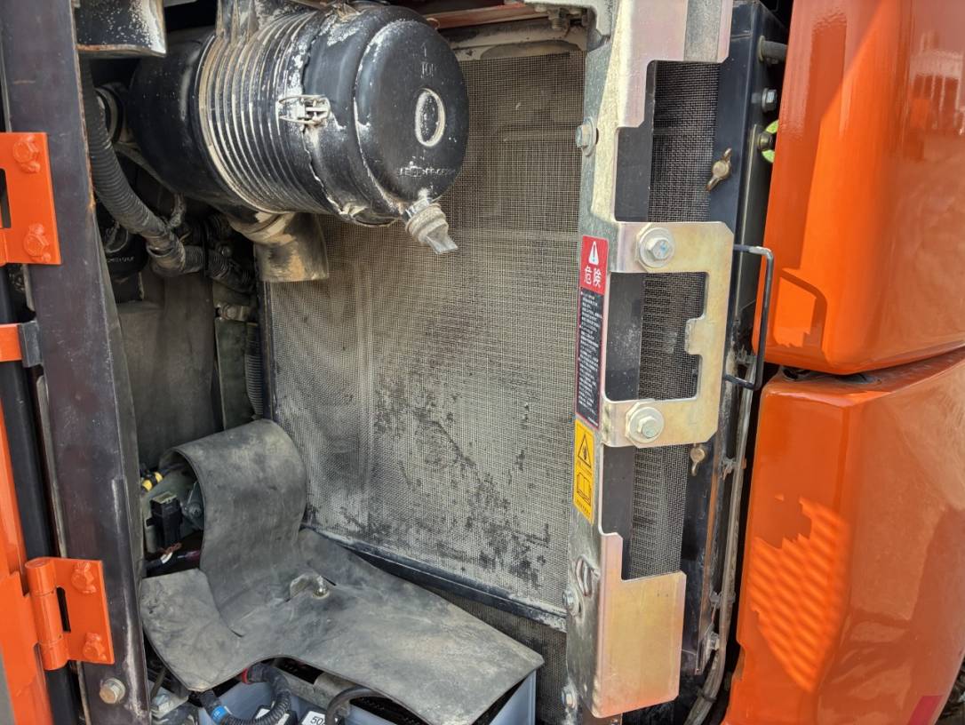 EXCAVADORA HITACHI ZX75US-5B SN X4126