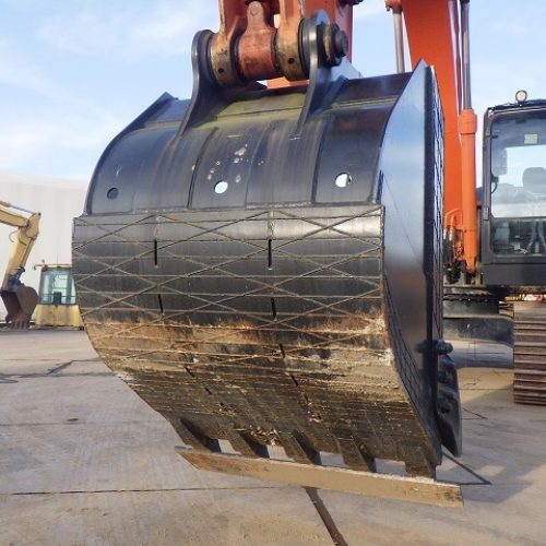 EXCAVADORA HITACHI ZX200-6 SN X09826