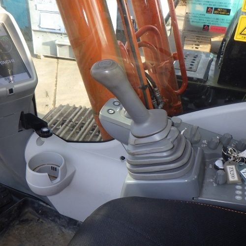 EXCAVADORA HITACHI ZX200-6 SN X09826