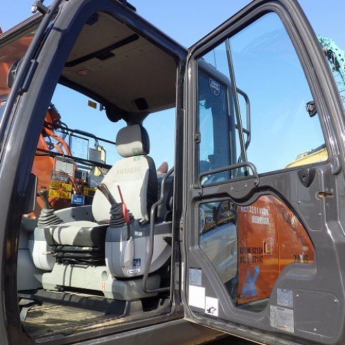 Excavadora HITACHI ZX200-6 SN X07147