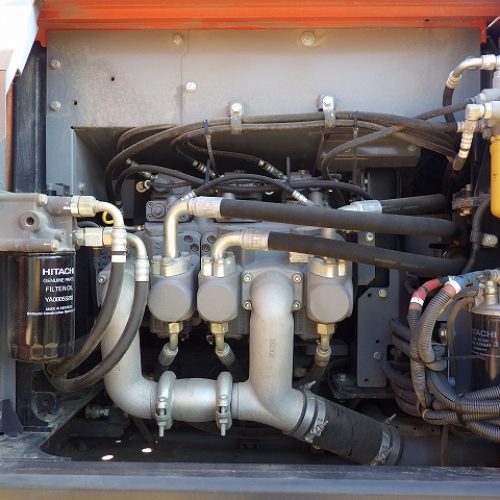 Excavadora HITACHI ZX200-6 SN X07147