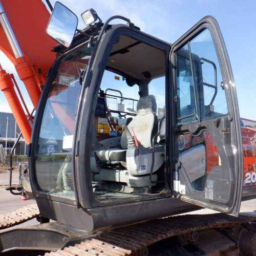 EXCAVADORA HITACHI ZX200-6 SN X08572