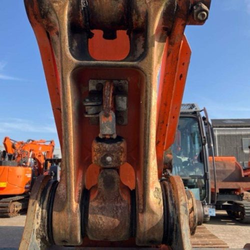 EXCAVADORA HITACHI ZX200X-5B SN X06710