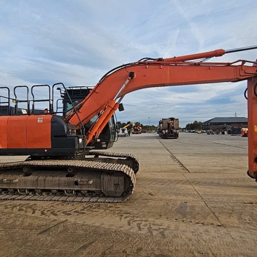 Excavadora HITACHI ZX210LC-6 SN X07205