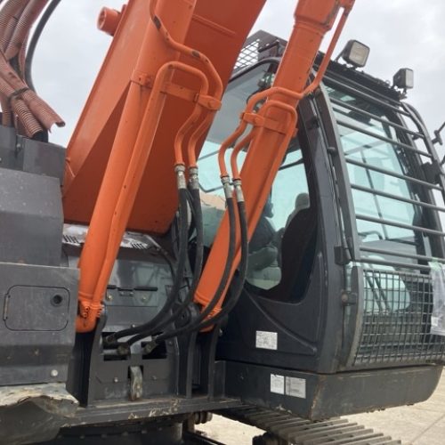 Excavadora HITACHI ZX225USRK-5B SN X01552