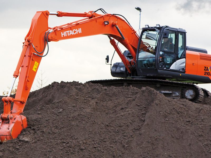 Hitachi-ZX210LC-5
