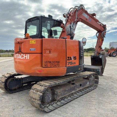 Maquinaria pesada usada Excavadora HItachi ZX75US-5B SN X2470 (1)