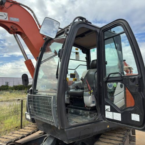 Maquinaria pesada usada Excavadora HItachi ZX75US-5B SN X2470 (1)