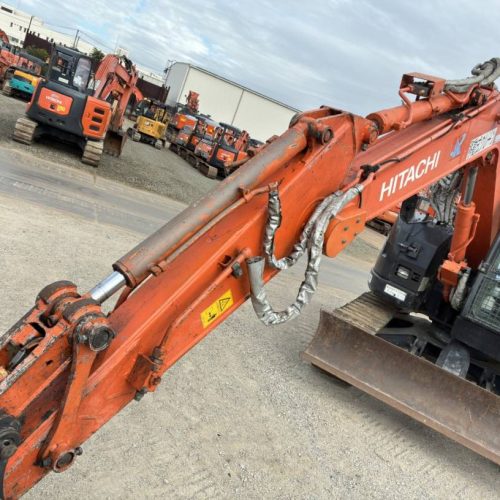 Maquinaria pesada usada Excavadora HItachi ZX75US-5B SN X2470 (1)