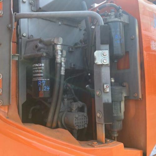 Maquinaria pesada usada Excavadora Hitachi ZX135US-6 SN X09886 (2)