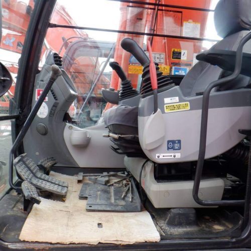 Maquinaria pesada usada Excavadora Hitachi ZX200X-5B SN X05638 (1)
