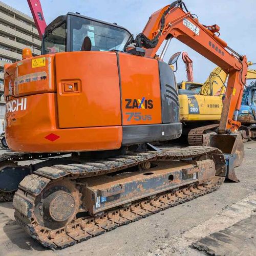 Maquinaria pesada usada Excavadora Hitachi ZX75US-5B SN X5499