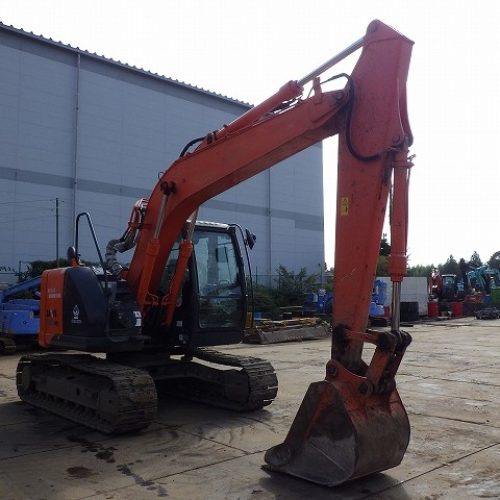 Maquinaria pesada usada Excavadora hitachi ZX135 SN X9018 (1)