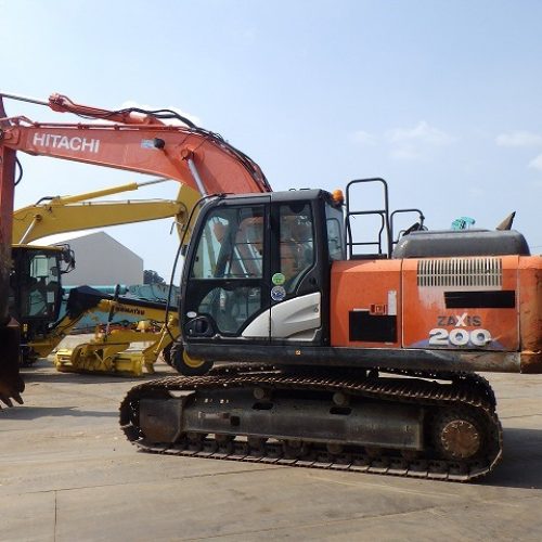 Maquinaria pesada usada Excavadora ZX200-6 SN X01160 (1)